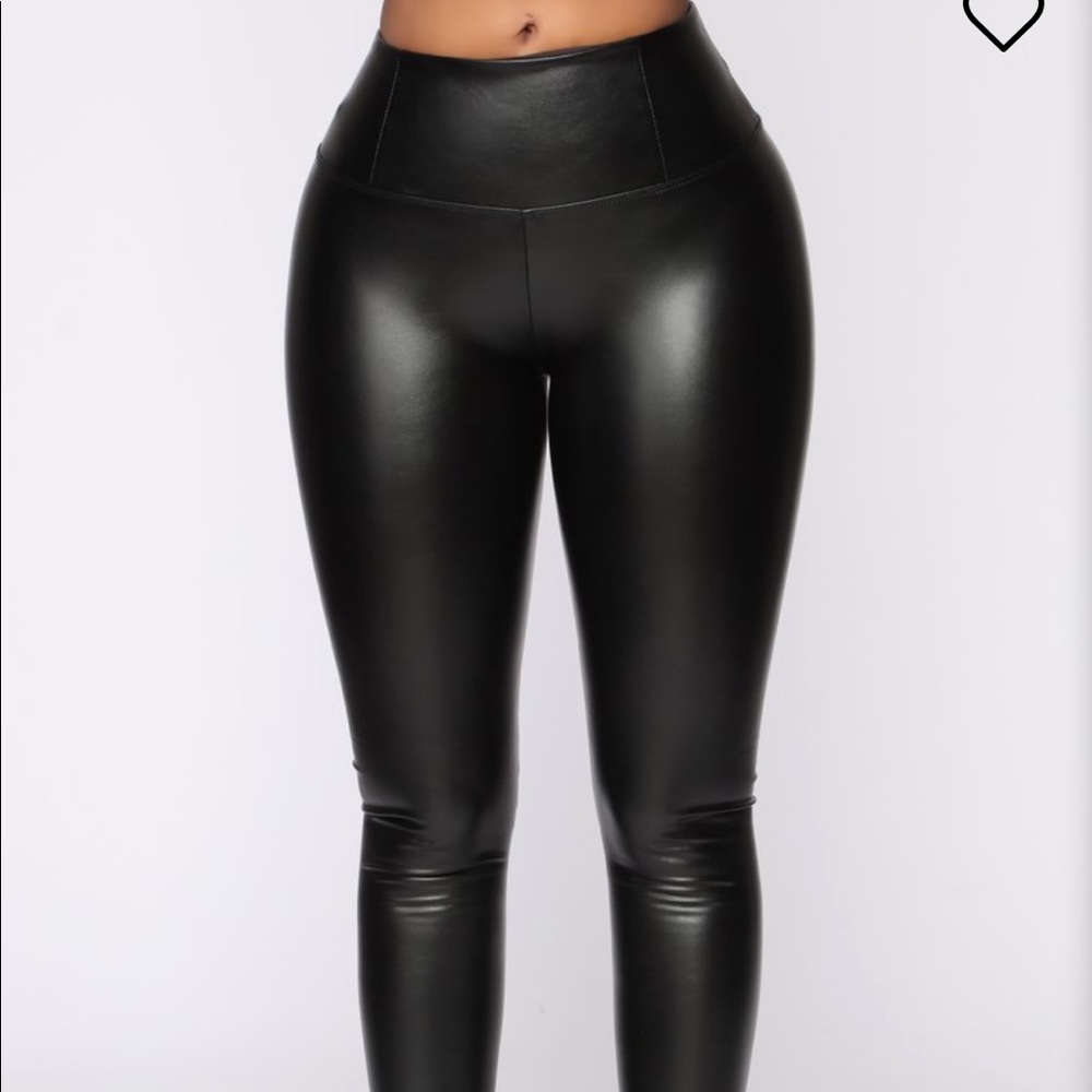 FASHION NOVA FAUX LEATHER TUMMY TUCK LEGGINGS NWT